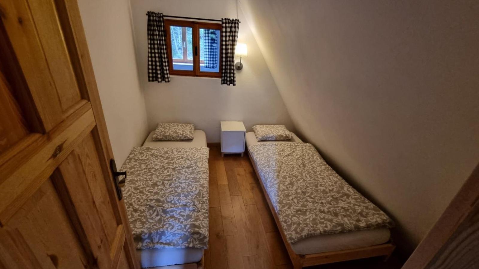 Cozy Private Cabin In The Heart Of Triglav National Park 特伦塔 外观 照片